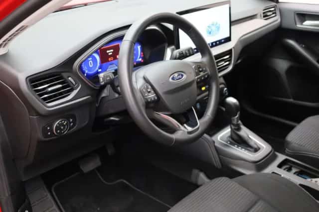 Ford Focus (2022) thumbnail 24