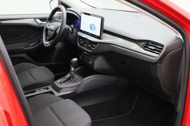 Ford Focus (2022) thumbnail 25