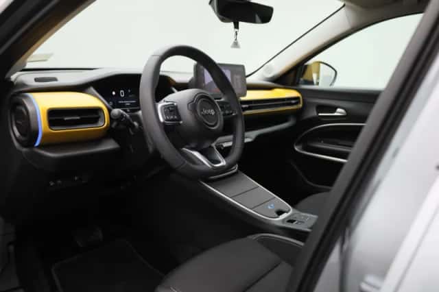 Jeep Avenger (2023) thumbnail 34