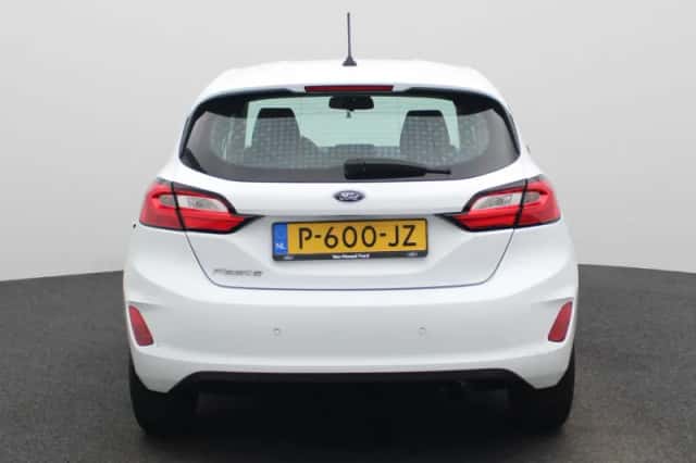 Ford Fiesta (2022) thumbnail 5