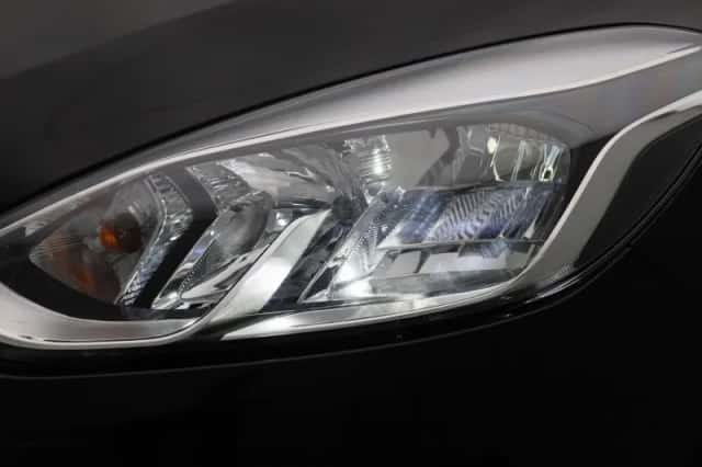 Ford Fiesta (2021) thumbnail 13