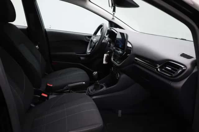 Ford Fiesta (2021) thumbnail 26