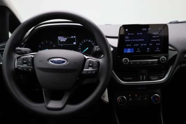 Ford Fiesta (2021) thumbnail 7