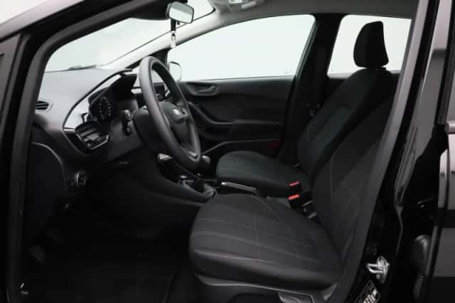 Ford Fiesta (2021) thumbnail 9