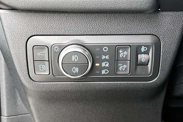 Ford Kuga (2021) thumbnail 14