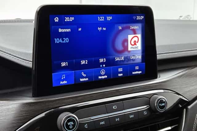 Ford Kuga (2021) thumbnail 23