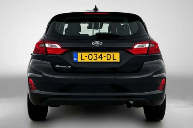 Ford Fiesta (2021) thumbnail 3