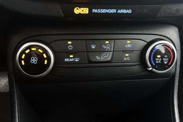 Ford Fiesta (2021) thumbnail 24