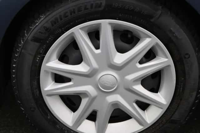 Ford Fiesta (2021) thumbnail 12