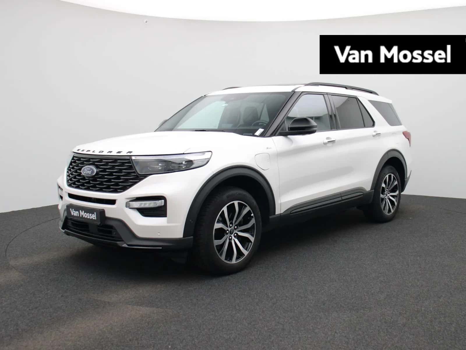 Ford Explorer (2023) — foto 1