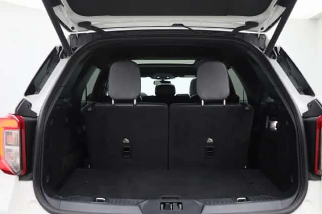 Ford Explorer (2023) thumbnail 16