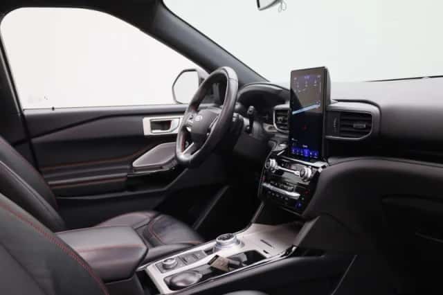 Ford Explorer (2023) thumbnail 40