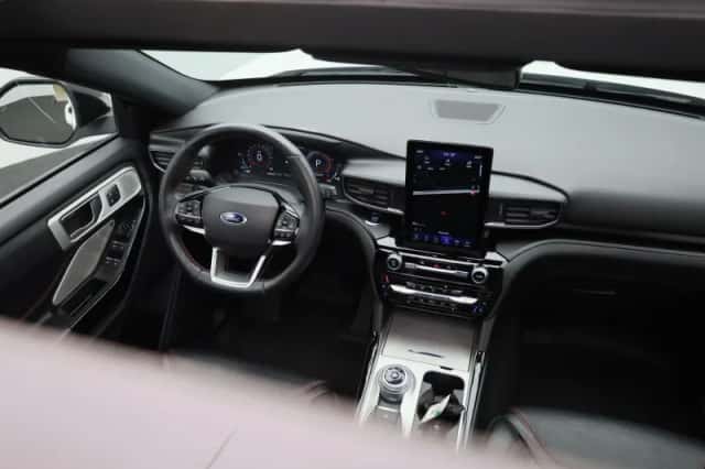 Ford Explorer (2023) thumbnail 43