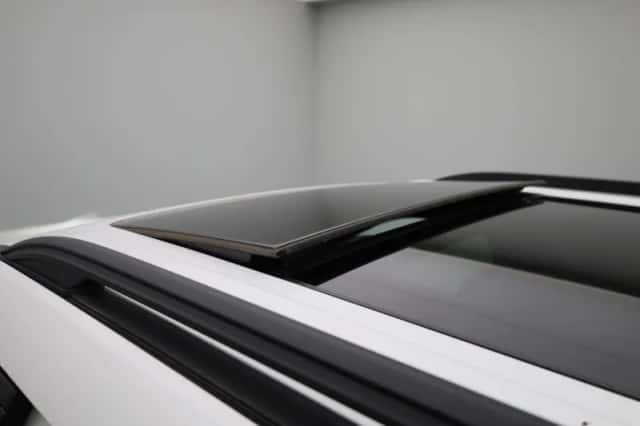 Ford Explorer (2023) thumbnail 49