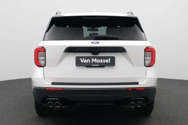 Ford Explorer (2023) thumbnail 6