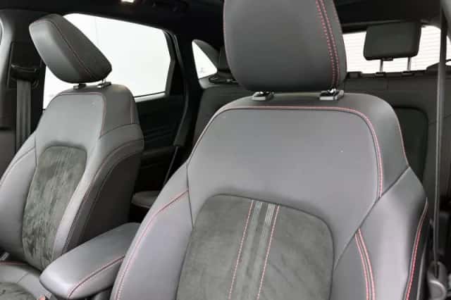 Ford Kuga (2025) thumbnail 11