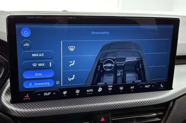 Ford Kuga (2025) thumbnail 16