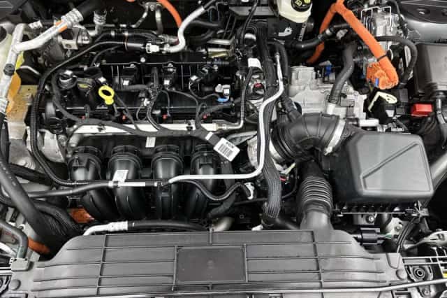 Ford Kuga (2025) thumbnail 23