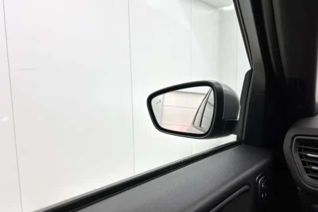 Ford Kuga (2025) thumbnail 24