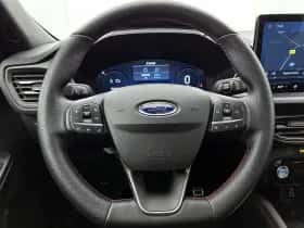 Ford Kuga thumbnail 33