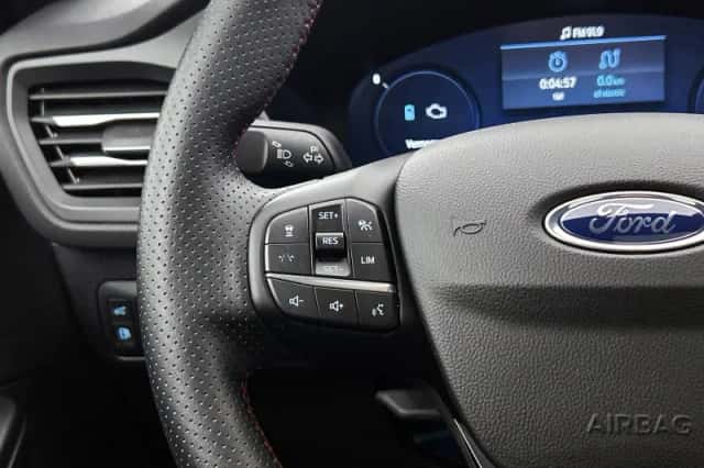 Ford Kuga (2025) thumbnail 6