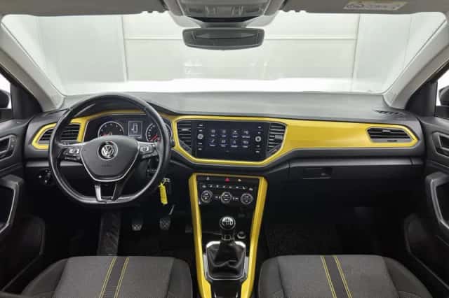 Volkswagen T-Roc (2018) thumbnail 25