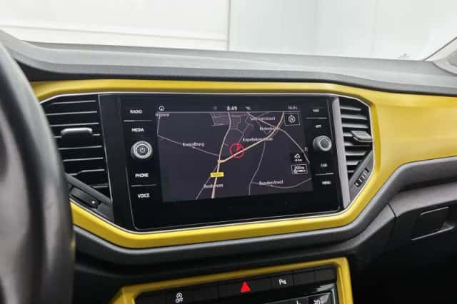 Volkswagen T-Roc (2018) thumbnail 32