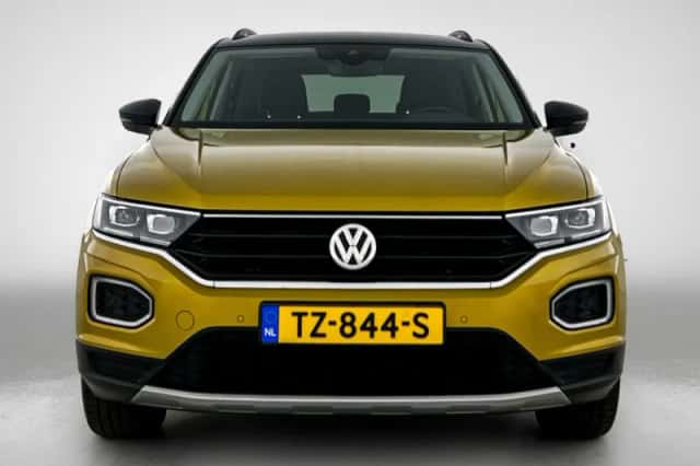 Volkswagen T-Roc (2018) thumbnail 5