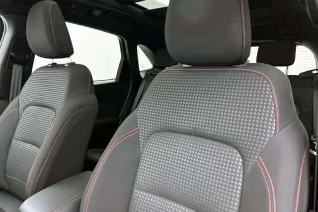 Ford Kuga (2022) thumbnail 11