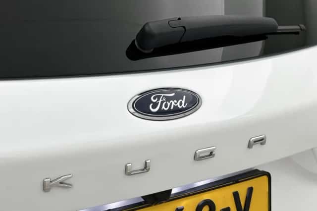Ford Kuga (2022) thumbnail 12