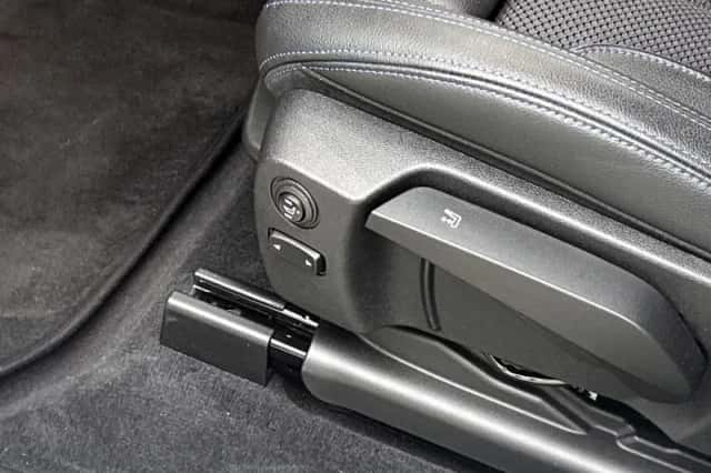 BMW X3 (2020) thumbnail 25