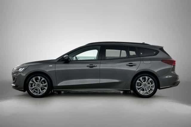 Ford Focus (2025) thumbnail 2