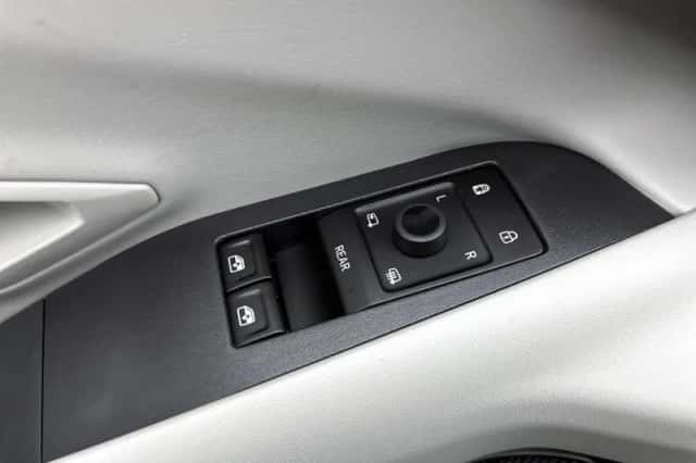 Ford Explorer (2026) thumbnail 24