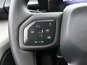 Ford Explorer thumbnail 6