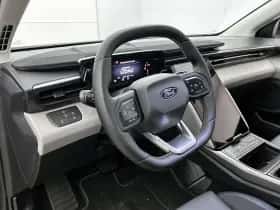 Ford Explorer thumbnail 10