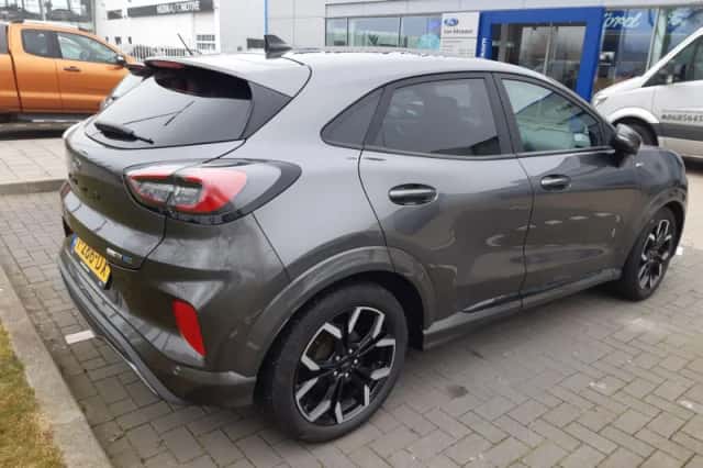 Ford Puma (2023) thumbnail 2