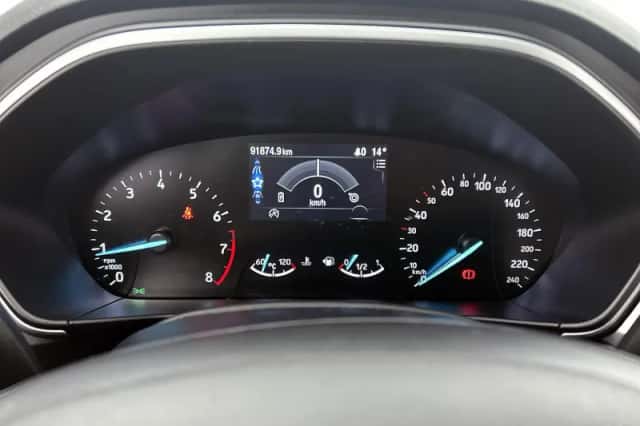 Ford Focus (2022) thumbnail 12