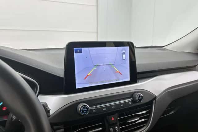 Ford Focus (2022) thumbnail 14