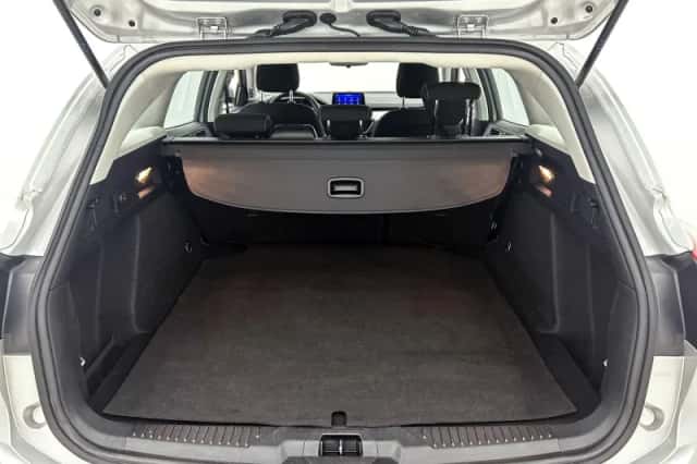 Ford Focus (2022) thumbnail 17