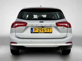Ford Focus (2022) thumbnail 3