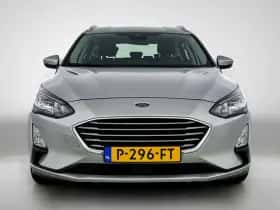 Ford Focus (2022) thumbnail 5