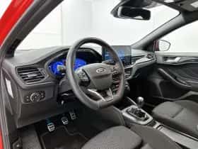 Ford Focus thumbnail 18