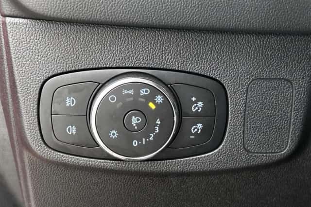 Ford Focus (2023) thumbnail 25