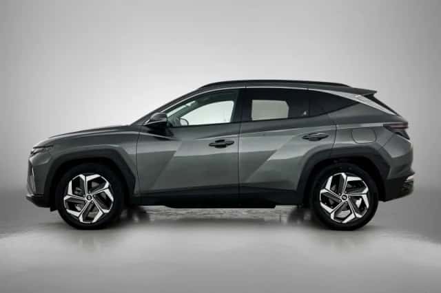 Hyundai Tucson (2023) thumbnail 2