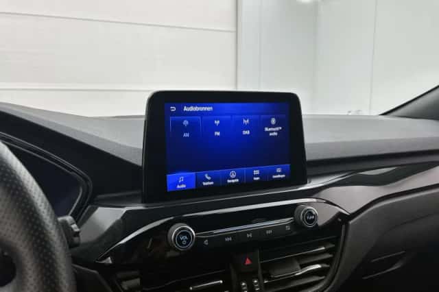 Ford Kuga (2021) thumbnail 15