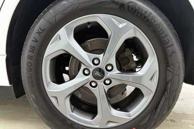Ford Kuga (2021) thumbnail 38