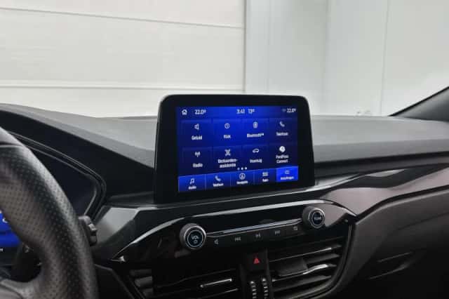 Ford Kuga (2021) thumbnail 7