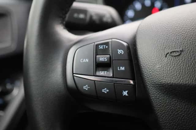 Ford Focus (2023) thumbnail 19