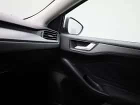 Ford Focus thumbnail 24
