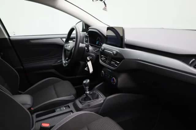 Ford Focus (2023) thumbnail 29
